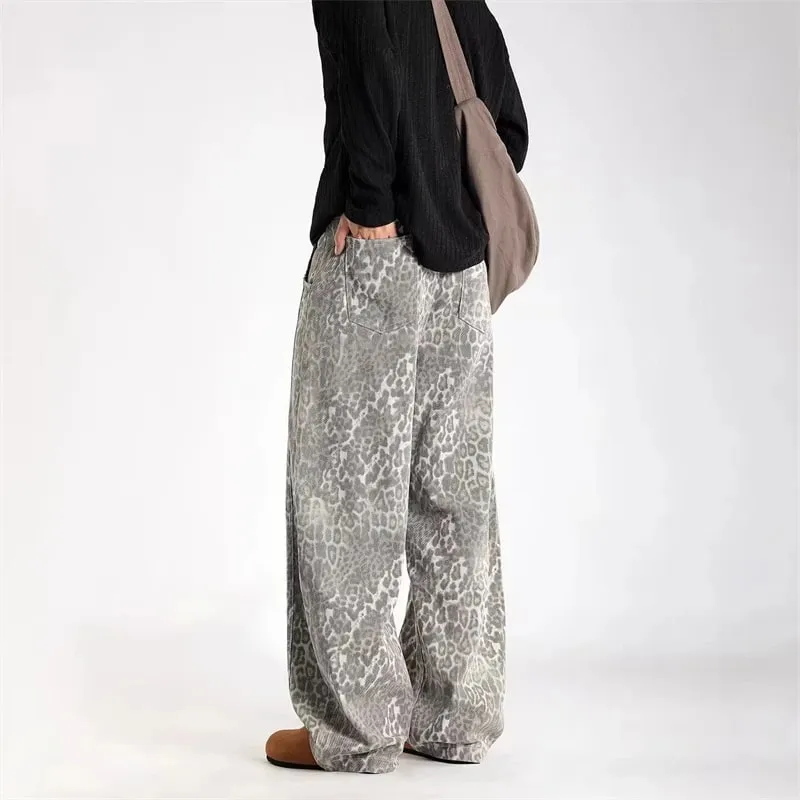 2026 New Vintage Distressed Leopard Printed Y2K Jeans Men's High Street Baggy Curved Denim Pants Hip Hop Fashion Punk Jean