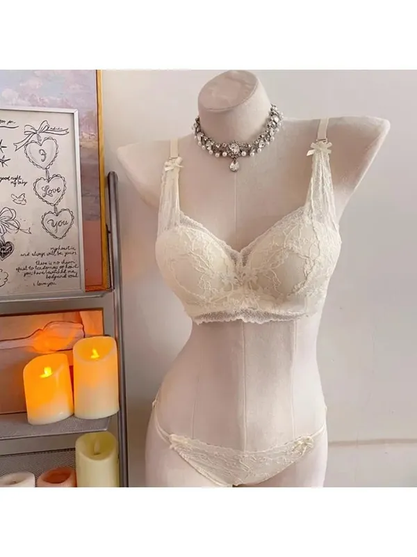 Sweet Halter Neck Bow Lace Wireless Bra Padded Push‑up Brassiere Ladies Layering Intimate Lingerie for Small Bust Size 32‑38 ABC