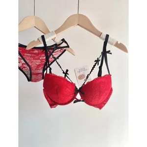 Ensemble de Lingerie de mariée en dentelle rouge pour femmes, soutien-gorge Push Up avec nœud papillon, culotte, petite poitrine froncée, Style pur, vêtements intimes de fête