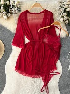 Setelan Piyama Seksi Satin Wanita Pakaian Luar Panjang Jaring 2024 + Bra Punggung Terbuka Halter + Thong Selangkangan Terbuka Setelan Pakaian Tidur Renda Tipis