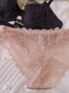 ชุดชั้นใน Balconette ชุดลูกไม้ฝรั่งเศส - Underwire Lift Support สำหรับ Petite Delicate Sheer Bralette Tushy สบายเซ็กซี่ Lace Trim