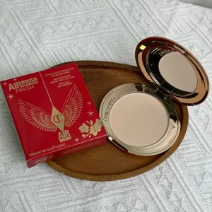 Charlotte Tilbury Airbrush Pudra Bulanık Gözeneksiz ve Vurgulayıcı Aydınlatıcı Aydınlık Uzun Ömürlü Yumuşak Odak Kızdırma Makyaj Hediyeleri